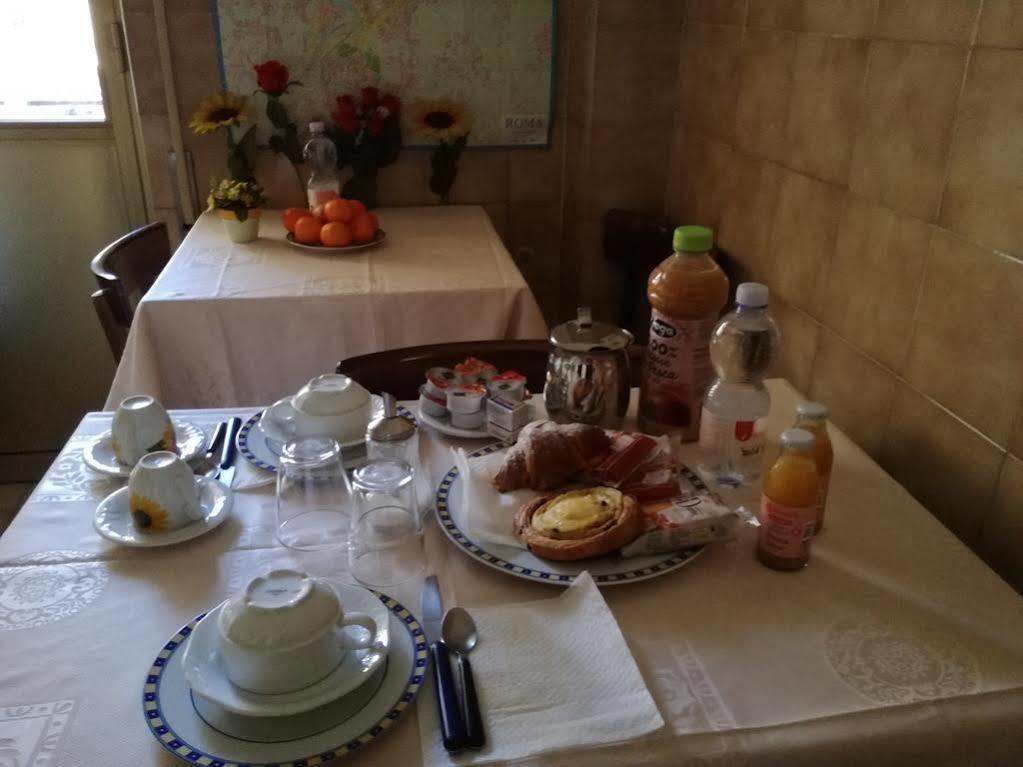 The Condottieri Rooms Roma Exterior foto